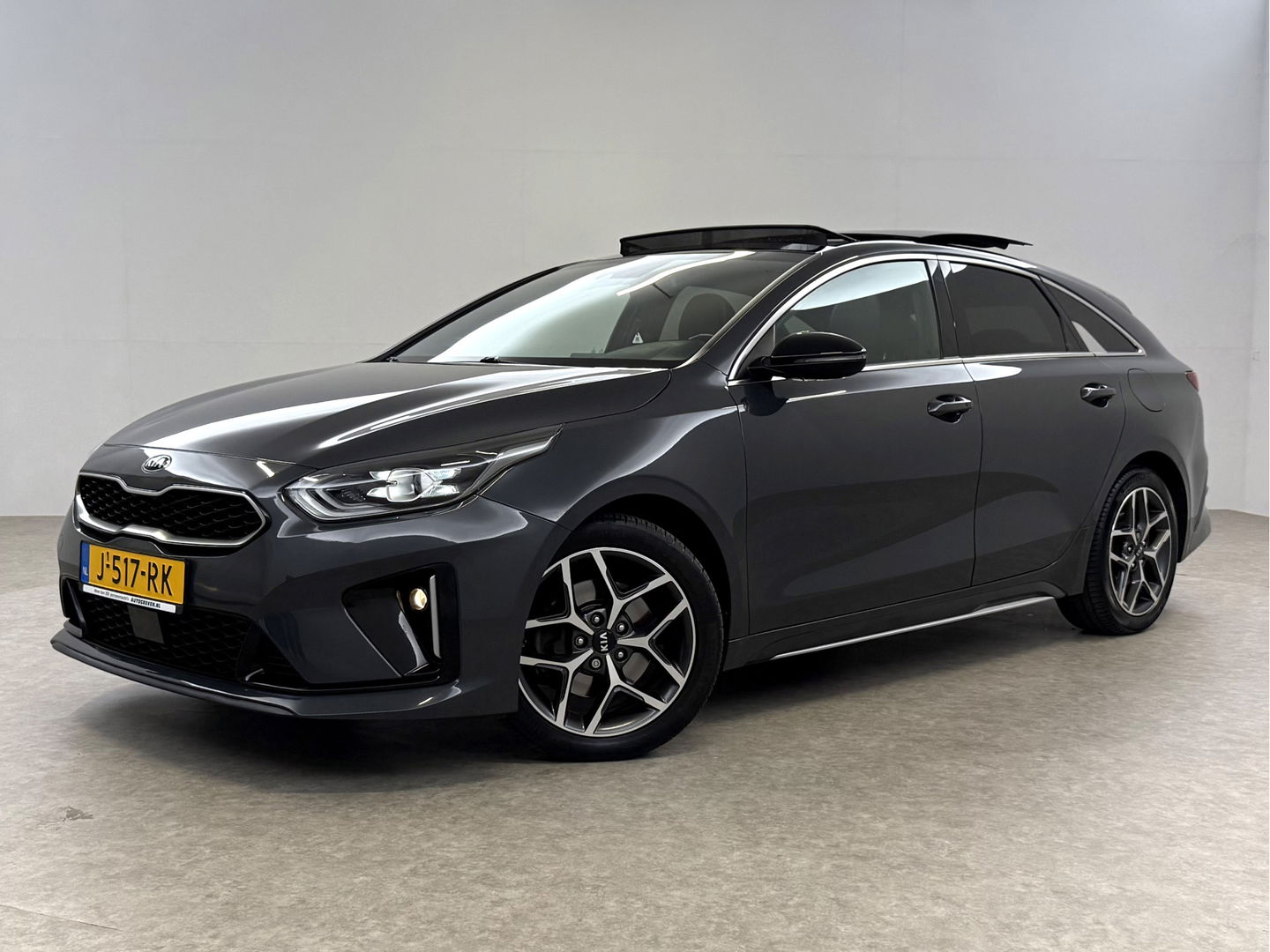 Kia ProCeed 1.4 T-GDI GT-Line | Pano | Camera | Stoel/Stuur verw. | Virtual | Adap. Cruise | Carplay | Keyless | NAP