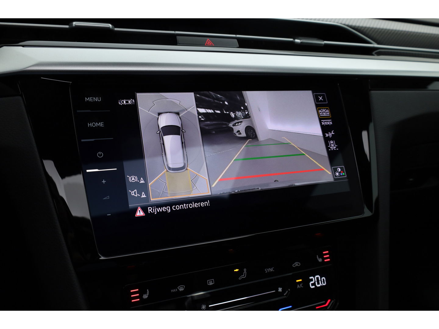 Volkswagen Arteon Shooting Brake 1.4 TSI eHybrid R-Line Business+ | Pano | HUD | 360cam | Massage | Elek. Trekhaak | Stoel- Stuurverw. | Adapt. Cruise