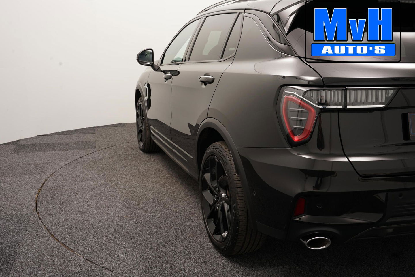 Lynk & Co 01 1.5 Hybride|FULL BLACK XL|ZWARTE.HEMEL|NAP|PANO