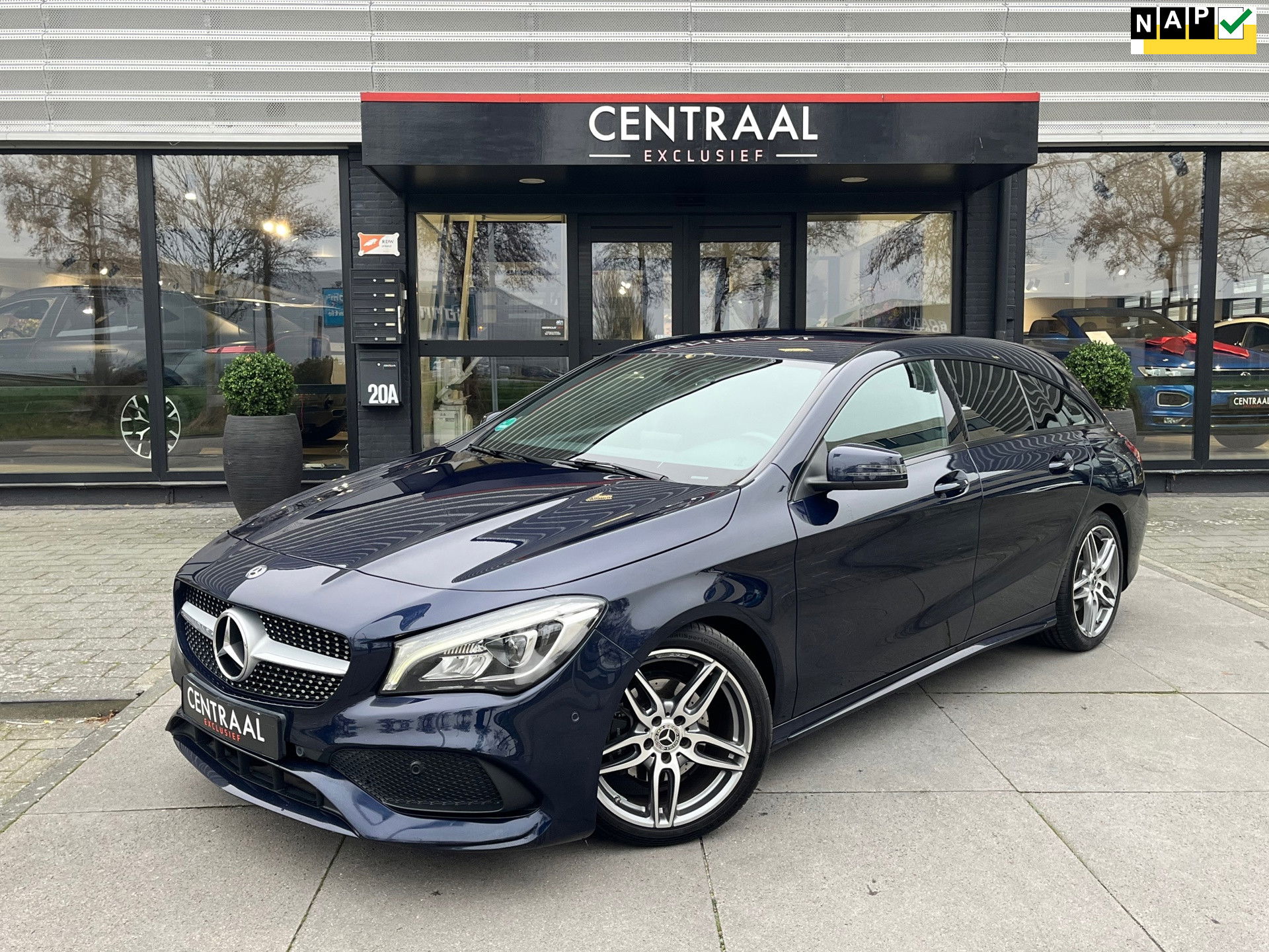 Mercedes-Benz CLA-Klasse Shooting Brake 180 AMG|NL-Auto|Camera|Carplay|Navi|Stoelverwarming|Cruise Control|122PK