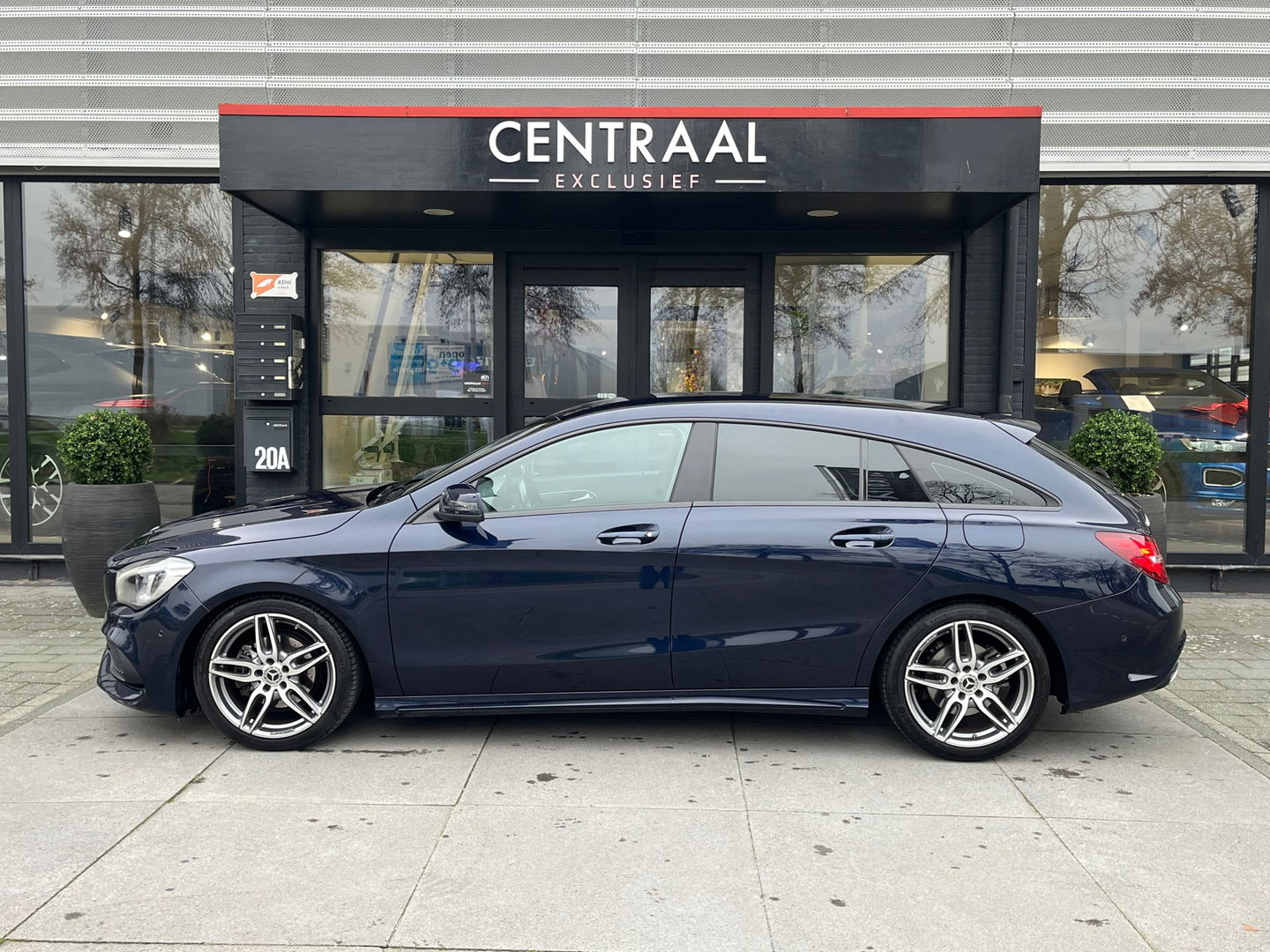 Mercedes-Benz CLA-Klasse Shooting Brake 180 AMG|NL-Auto|Camera|Carplay|Navi|Stoelverwarming|Cruise Control|122PK