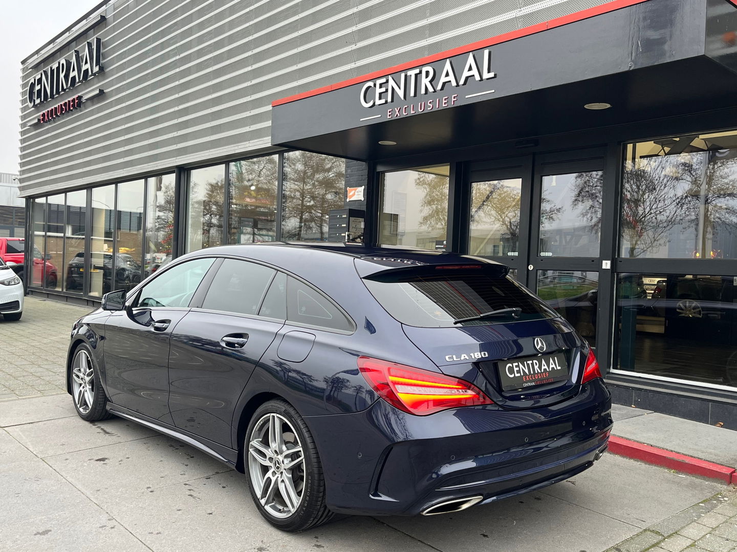 Mercedes-Benz CLA-Klasse Shooting Brake 180 AMG|NL-Auto|Camera|Carplay|Navi|Stoelverwarming|Cruise Control|122PK