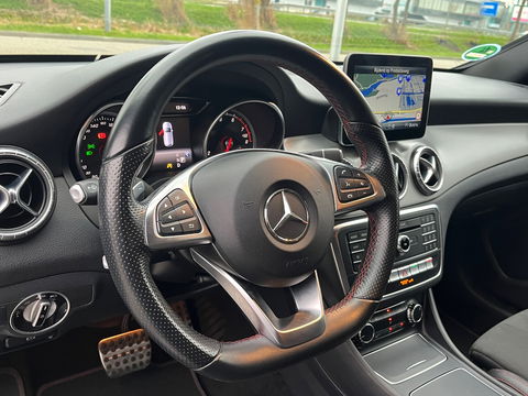 Mercedes-Benz CLA-Klasse Shooting Brake 180 AMG|NL-Auto|Camera|Carplay|Navi|Stoelverwarming|Cruise Control|122PK