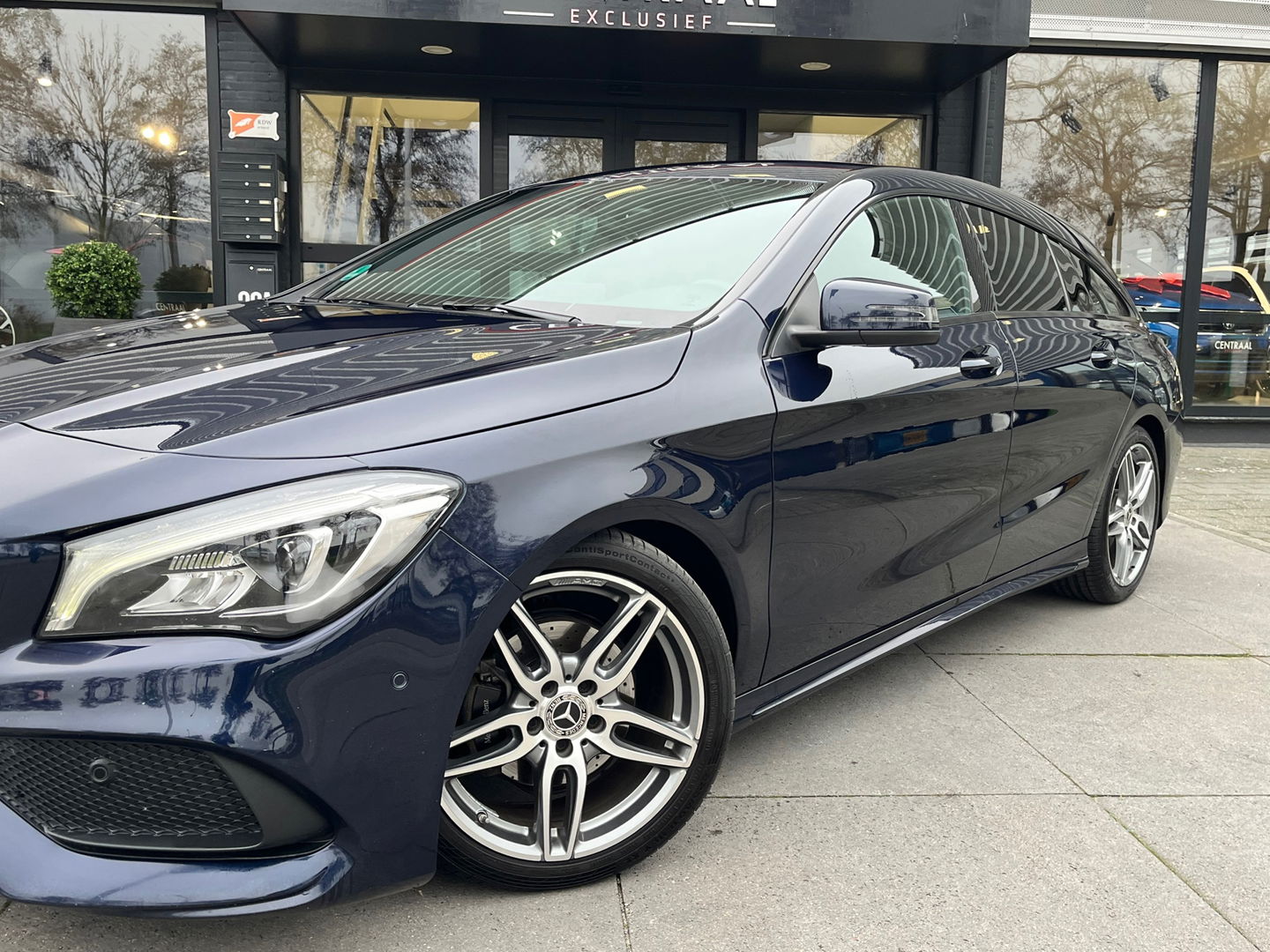 Mercedes-Benz CLA-Klasse Shooting Brake 180 AMG|NL-Auto|Camera|Carplay|Navi|Stoelverwarming|Cruise Control|122PK