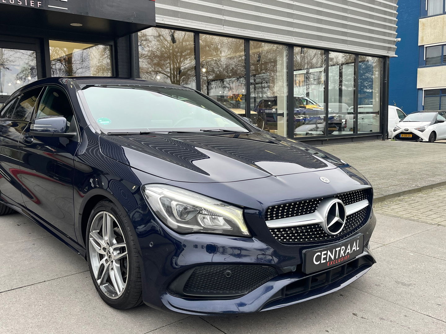 Mercedes-Benz CLA-Klasse Shooting Brake 180 AMG|NL-Auto|Camera|Carplay|Navi|Stoelverwarming|Cruise Control|122PK