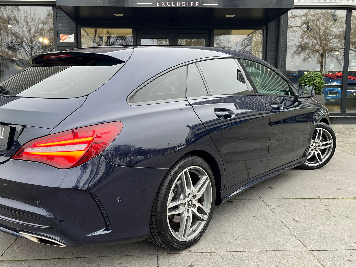 Mercedes-Benz CLA-Klasse Shooting Brake 180 AMG|NL-Auto|Camera|Carplay|Navi|Stoelverwarming|Cruise Control|122PK
