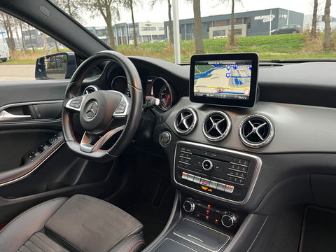 Mercedes-Benz CLA-Klasse Shooting Brake 180 AMG|NL-Auto|Camera|Carplay|Navi|Stoelverwarming|Cruise Control|122PK