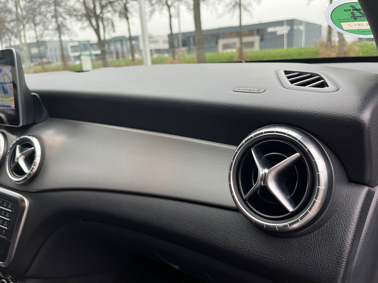 Mercedes-Benz CLA-Klasse Shooting Brake 180 AMG|NL-Auto|Camera|Carplay|Navi|Stoelverwarming|Cruise Control|122PK