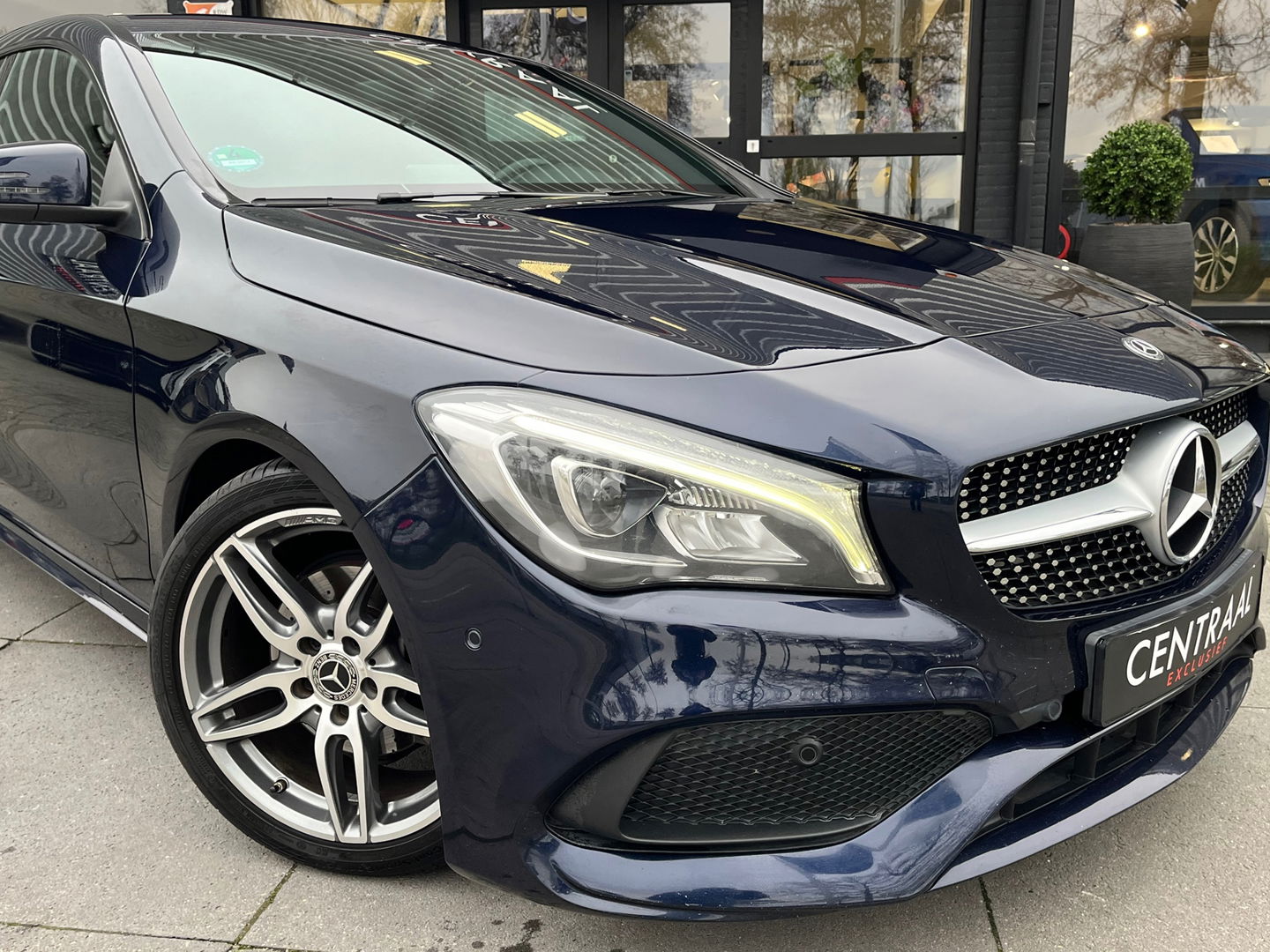Mercedes-Benz CLA-Klasse Shooting Brake 180 AMG|NL-Auto|Camera|Carplay|Navi|Stoelverwarming|Cruise Control|122PK