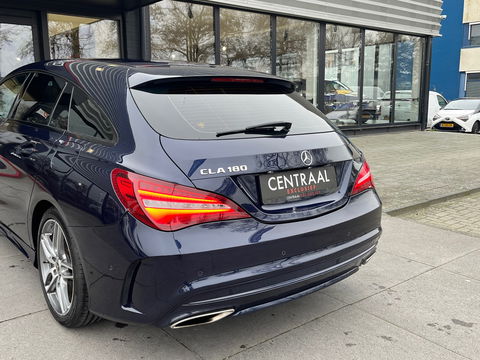 Mercedes-Benz CLA-Klasse Shooting Brake 180 AMG|NL-Auto|Camera|Carplay|Navi|Stoelverwarming|Cruise Control|122PK