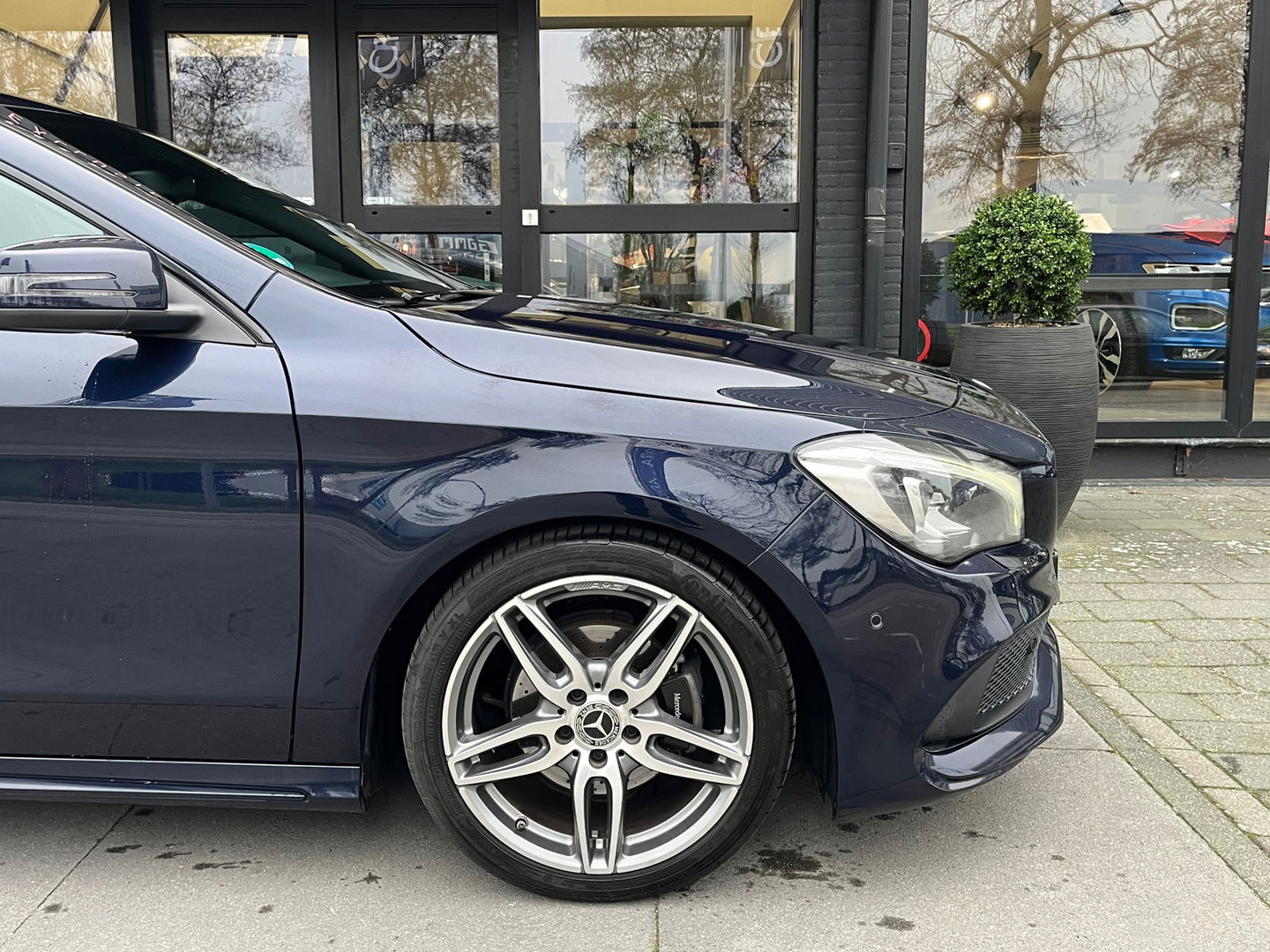 Mercedes-Benz CLA-Klasse Shooting Brake 180 AMG|NL-Auto|Camera|Carplay|Navi|Stoelverwarming|Cruise Control|122PK