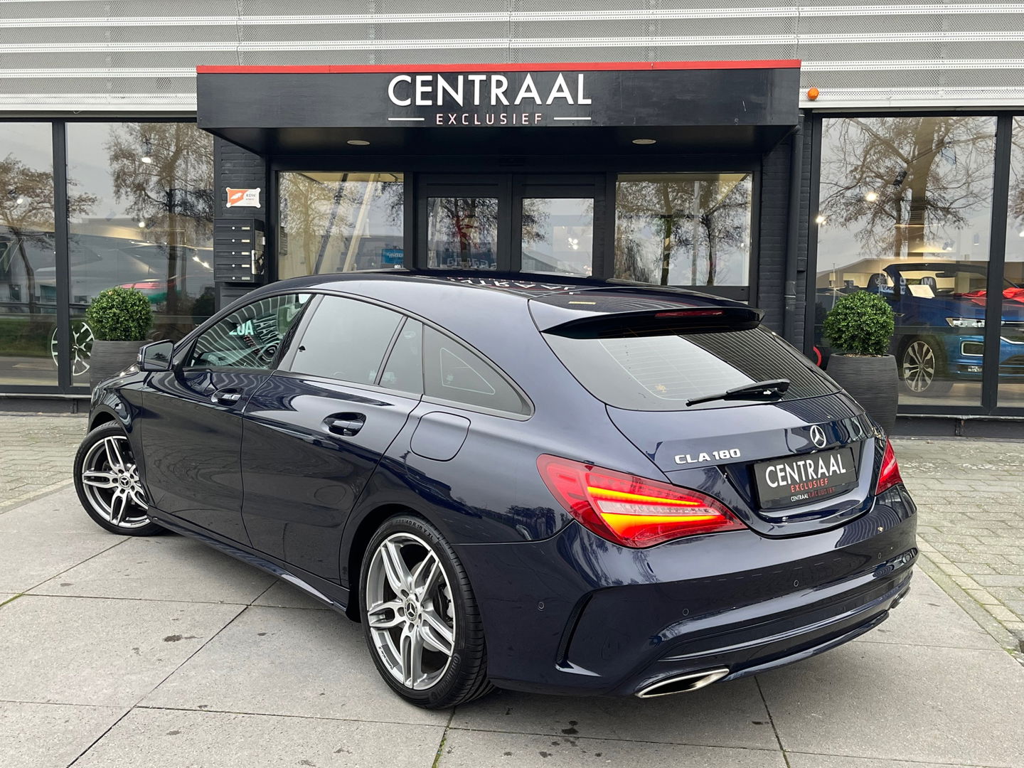 Mercedes-Benz CLA-Klasse Shooting Brake 180 AMG|NL-Auto|Camera|Carplay|Navi|Stoelverwarming|Cruise Control|122PK