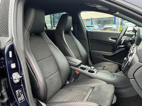 Mercedes-Benz CLA-Klasse Shooting Brake 180 AMG|NL-Auto|Camera|Carplay|Navi|Stoelverwarming|Cruise Control|122PK
