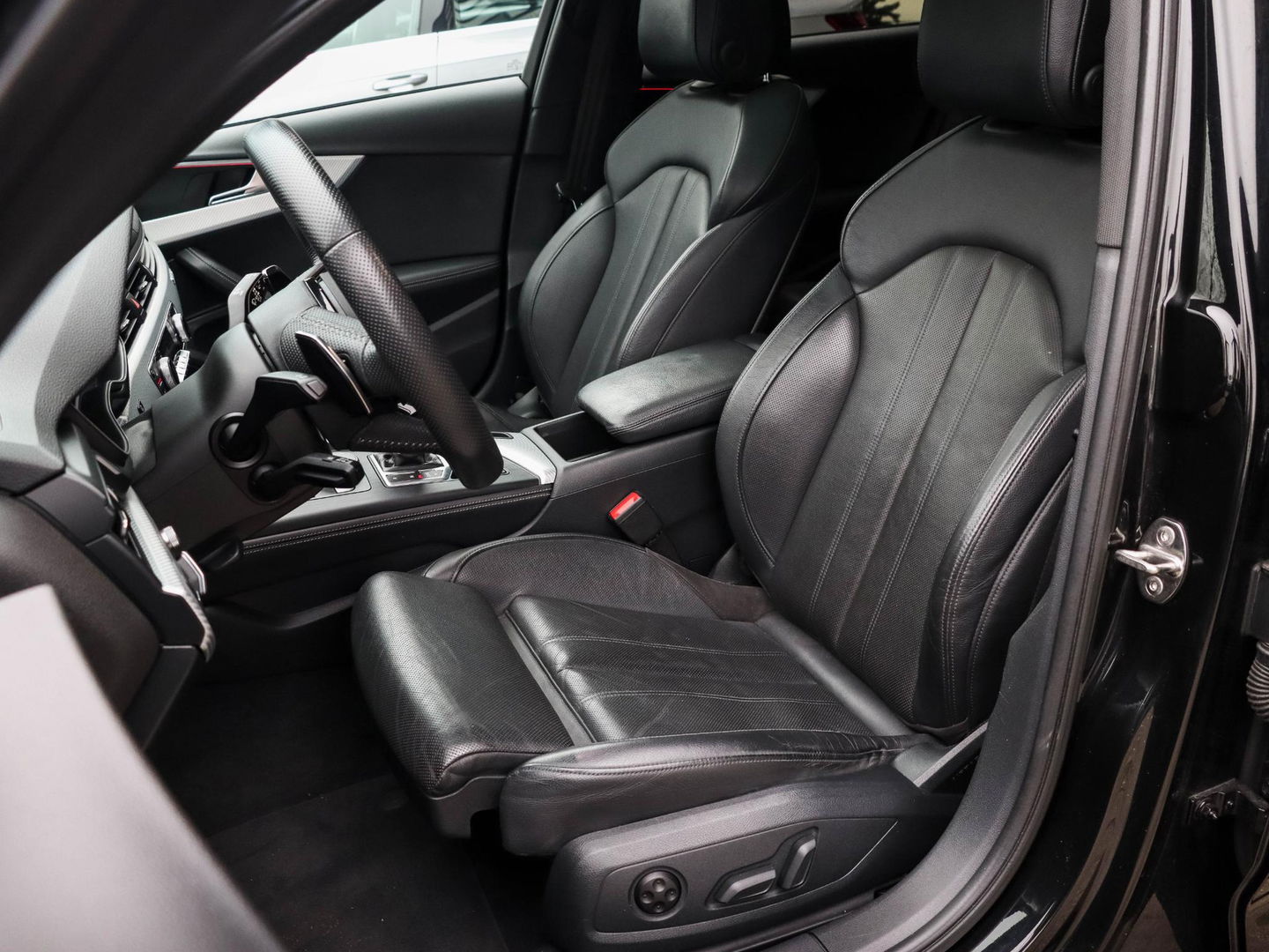 Audi A4 Avant 2.9 TFSI RS 4 quattro