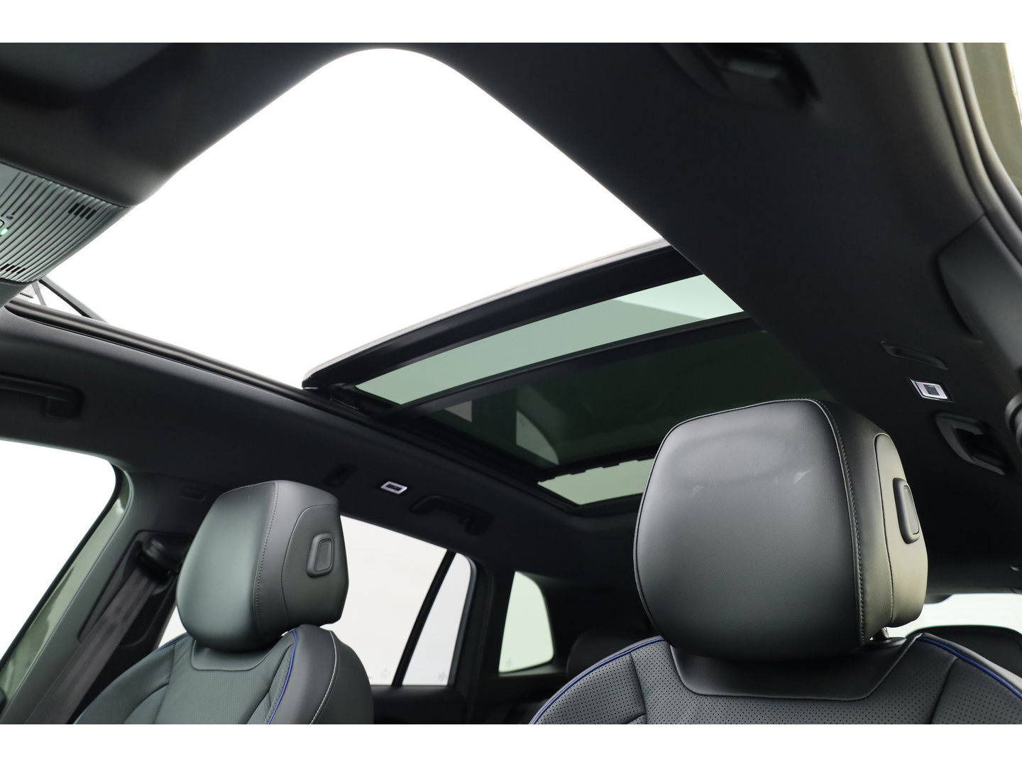 Volkswagen Tiguan 1.5 eHybrid R-Line 272pk | Pano | Leder | Elek. Stoelen | Stoelventi. | HUD | Massage | 360cam | Harman Kardon | 20''