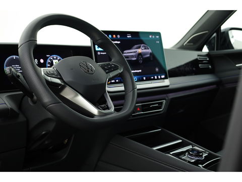 Volkswagen Tiguan 1.5 eHybrid R-Line 272pk | Pano | Leder | Elek. Stoelen | Stoelventi. | HUD | Massage | 360cam | Harman Kardon | 20''