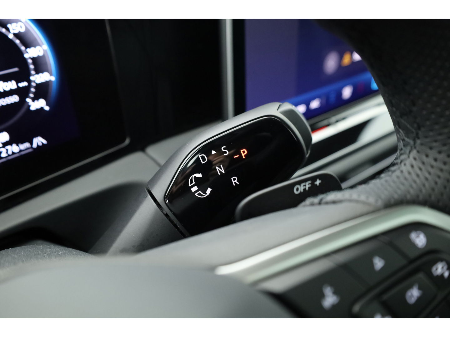 Volkswagen Tiguan 1.5 eHybrid R-Line Black Style 272pk | Pano | Leder | Elek. Stoelen | Stoelventi. | HUD | Massage | 360cam | Harman Kardon | 20''