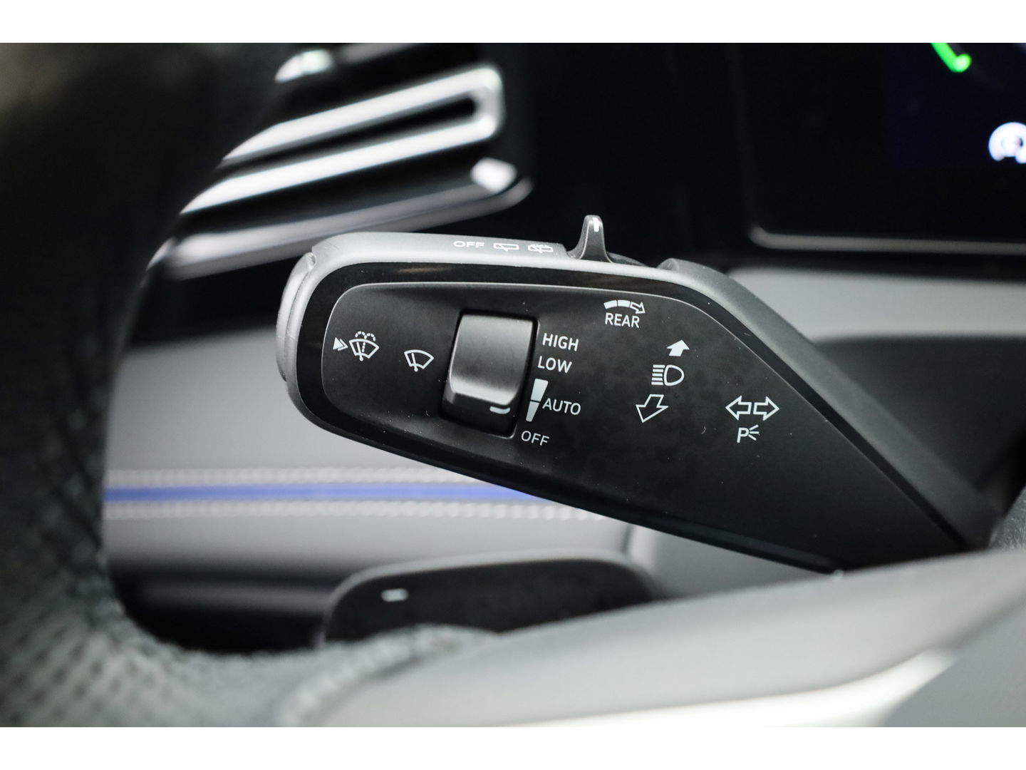 Volkswagen Tiguan 1.5 eHybrid R-Line 272pk | Pano | Leder | Elek. Stoelen | Stoelventi. | HUD | Massage | 360cam | Harman Kardon | 20''