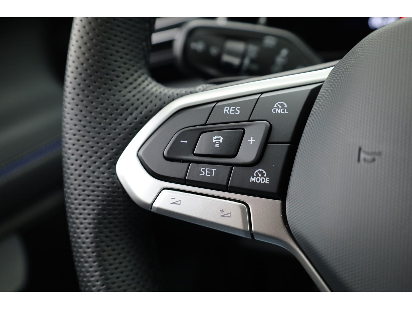 Volkswagen Tiguan 1.5 eHybrid R-Line 272pk | Pano | Leder | Elek. Stoelen | Stoelventi. | HUD | Massage | 360cam | Harman Kardon | 20''