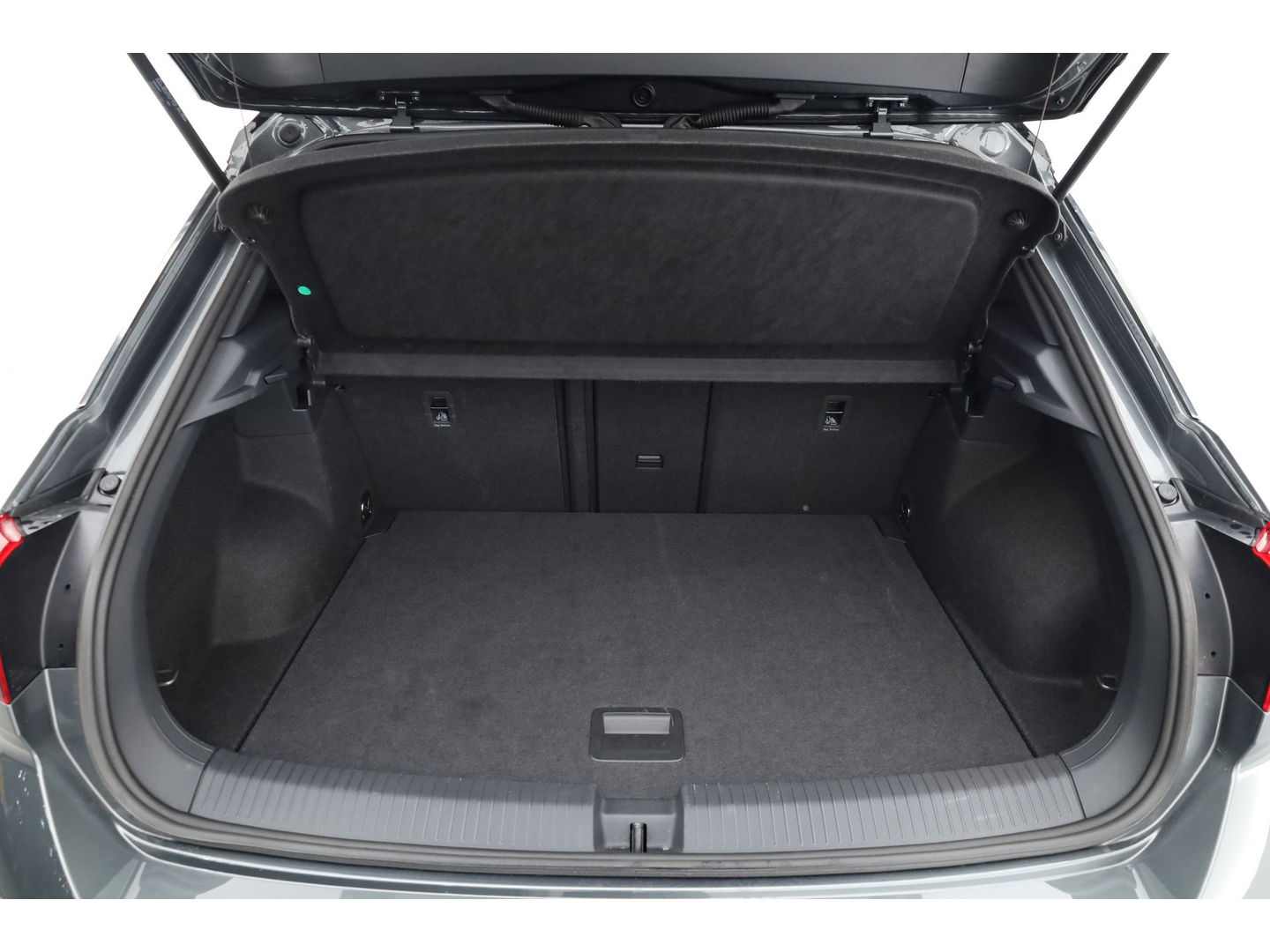 Volkswagen T-Roc 1.5 TSI R-Line DSG | IQ. Light | Afn. Trekhaak | Adapt. Cruise | Camera | Massage | Stoelverw. | CarPlay