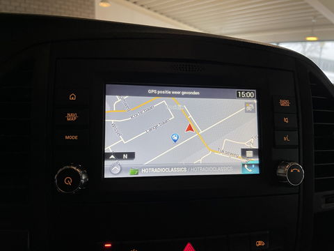 Mercedes-Benz eVito Tourer PRO L2 / 100% electrisch / zero emissie / 7 persoons / vaste prijs rijklaar € 27.950 ex btw / € 33.819,50 incl btw / lease vanaf € 456 / leer / electrische deuren L+R / zwart metallic