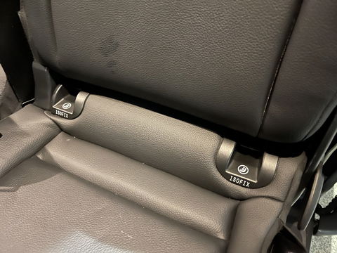 Mercedes-Benz eVito Tourer PRO L2 / 100% electrisch / zero emissie / 7 persoons / vaste prijs rijklaar € 27.950 ex btw / € 33.819,50 incl btw / lease vanaf € 456 / leer / electrische deuren L+R / zwart metallic