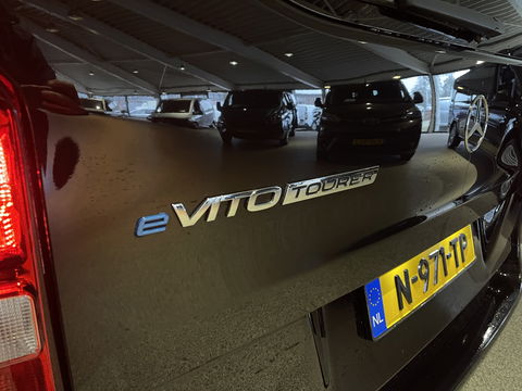 Mercedes-Benz eVito Tourer PRO L2 / 100% electrisch / zero emissie / 7 persoons / vaste prijs rijklaar € 27.950 ex btw / € 33.819,50 incl btw / lease vanaf € 456 / leer / electrische deuren L+R / zwart metallic