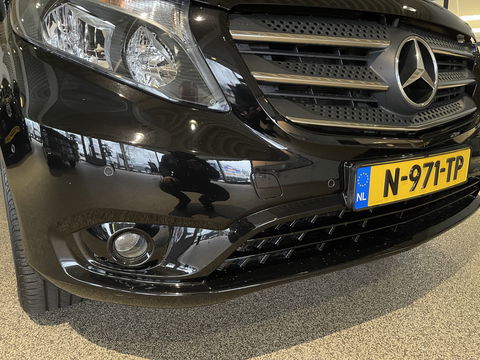 Mercedes-Benz eVito Tourer PRO L2 / 100% electrisch / zero emissie / 7 persoons / vaste prijs rijklaar € 27.950 ex btw / € 33.819,50 incl btw / lease vanaf € 456 / leer / electrische deuren L+R / zwart metallic