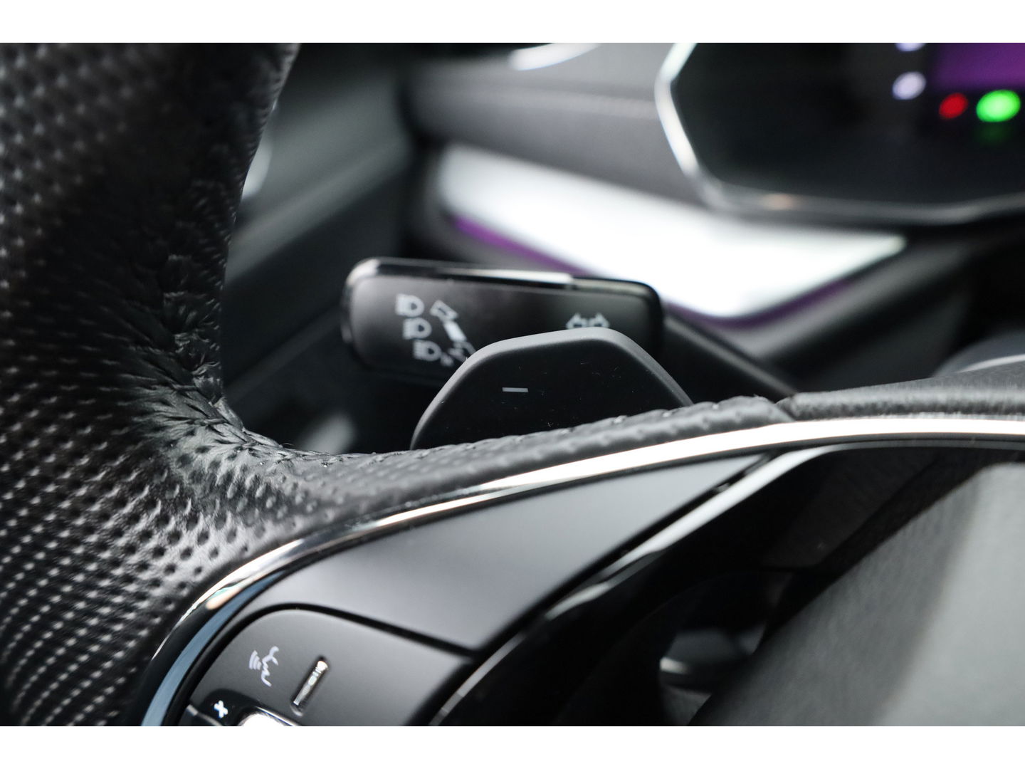 Škoda Octavia Combi 2.0 TDI | Elek. Trekhaak | Navi by App | Camera | LED | 18'' | Adapt. Cruise |