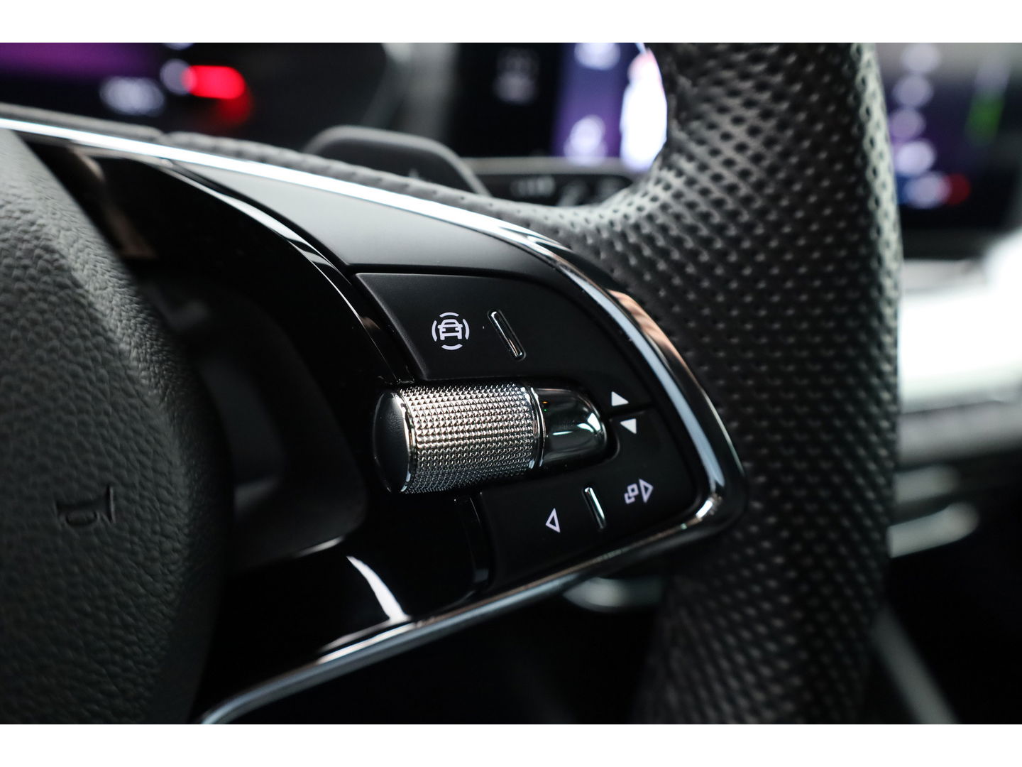 Škoda Octavia Combi 2.0 TDI | Elek. Trekhaak | Navi by App | Camera | LED | 18'' | Adapt. Cruise |