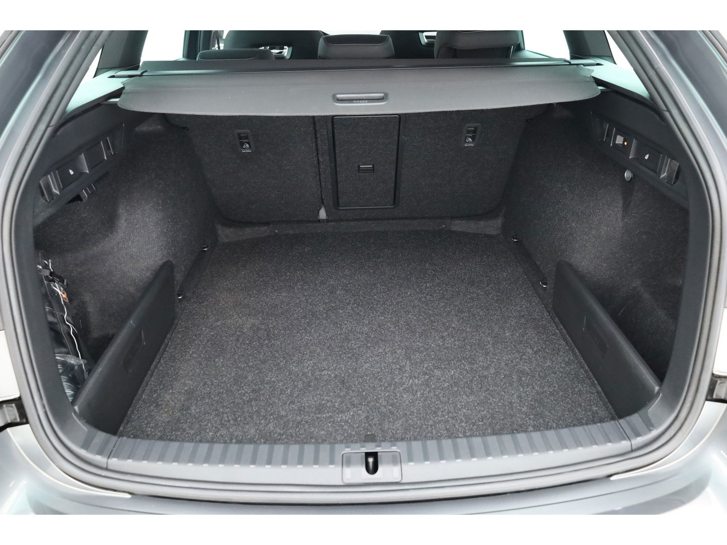 Škoda Octavia Combi 2.0 TDI | Elek. Trekhaak | Navi by App | Camera | LED | 18'' | Adapt. Cruise |