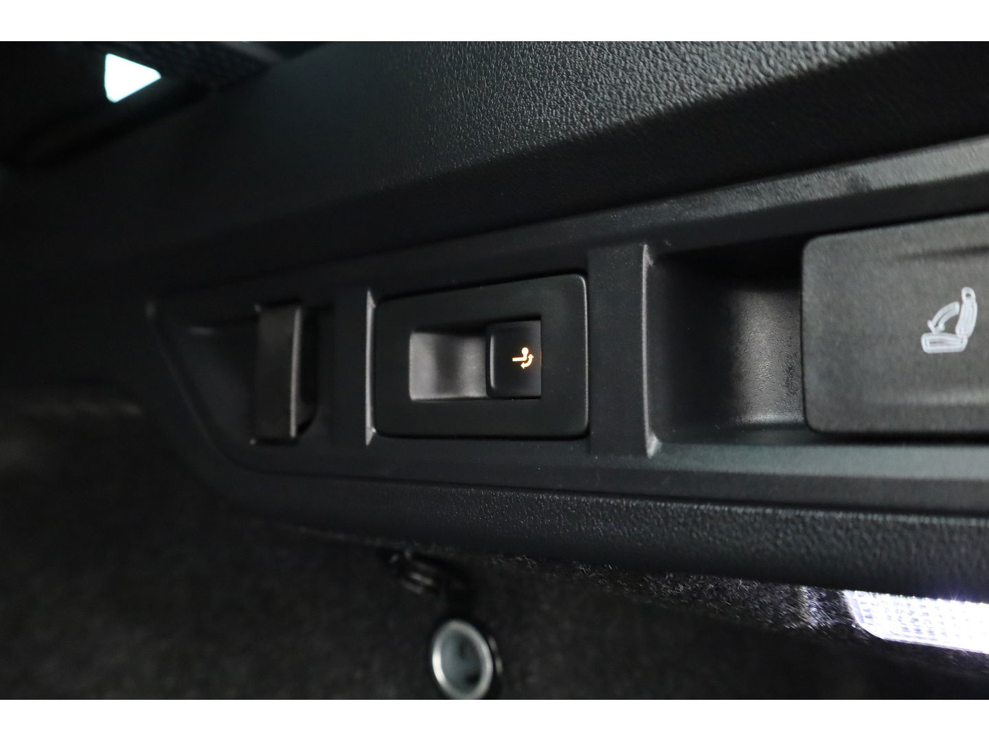 Škoda Octavia Combi 2.0 TDI | Elek. Trekhaak | Navi by App | Camera | LED | 18'' | Adapt. Cruise |