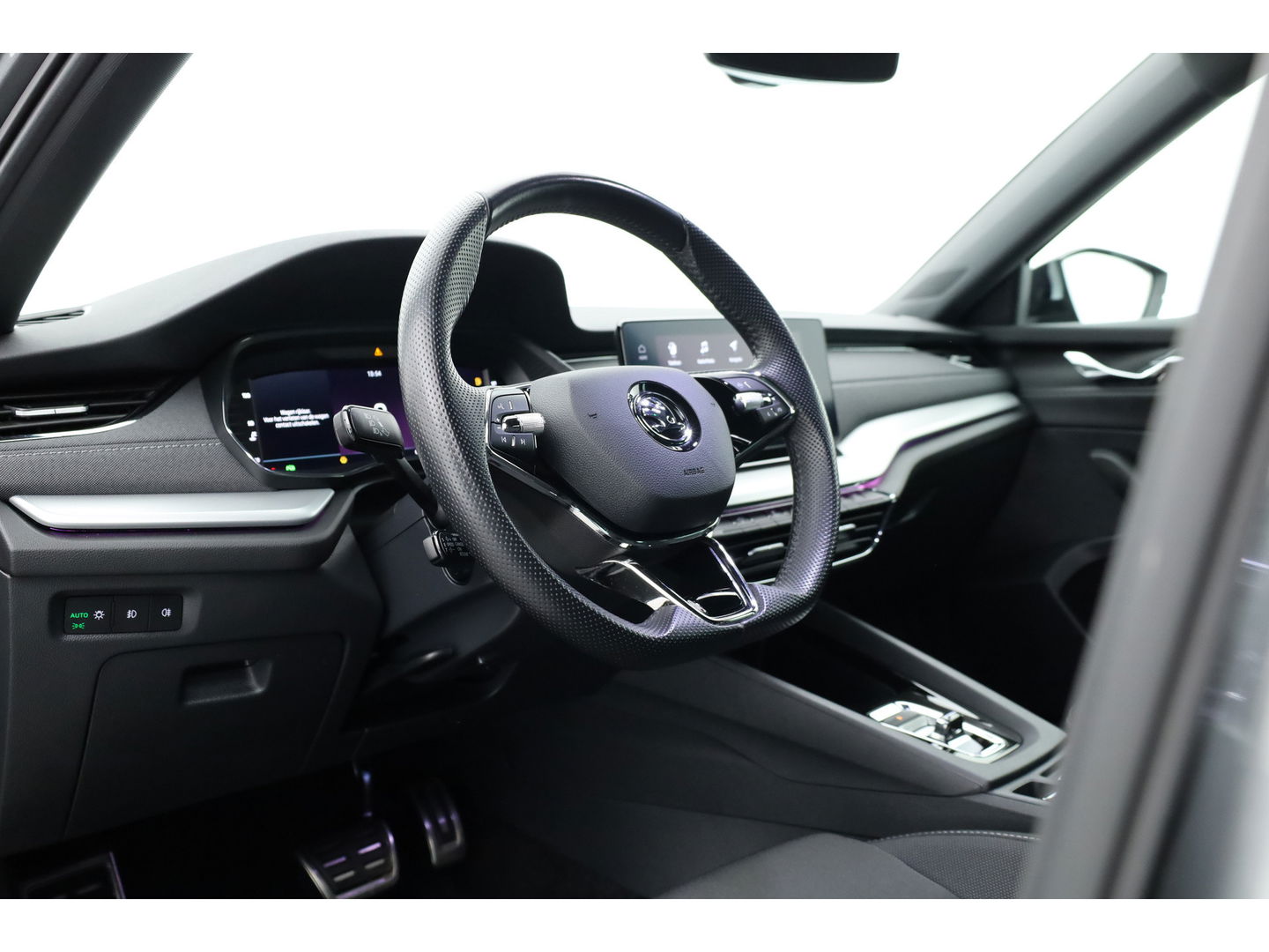 Škoda Octavia Combi 2.0 TDI | Elek. Trekhaak | Navi by App | Camera | LED | 18'' | Adapt. Cruise |