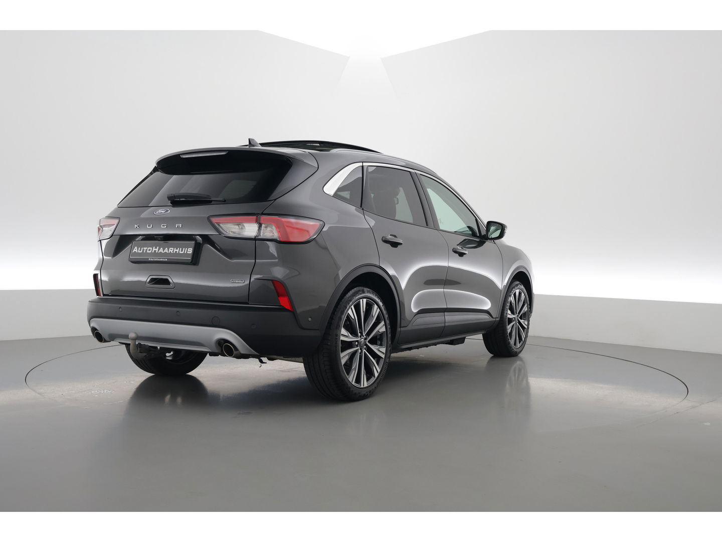 Ford Kuga 2.5 PHEV Titanium X | Pano | HUD | Elek. Trekhaak | B&O Audio | Winter Pack | 20'' | Camera