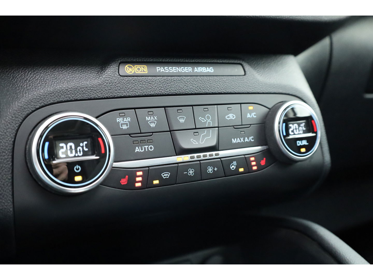 Ford Kuga 2.5 PHEV Titanium X | Pano | HUD | Elek. Trekhaak | B&O Audio | Winter Pack | 20'' | Camera