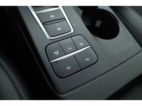 Ford Kuga 2.5 PHEV Titanium X | Pano | HUD | Elek. Trekhaak | B&O Audio | Winter Pack | 20'' | Camera