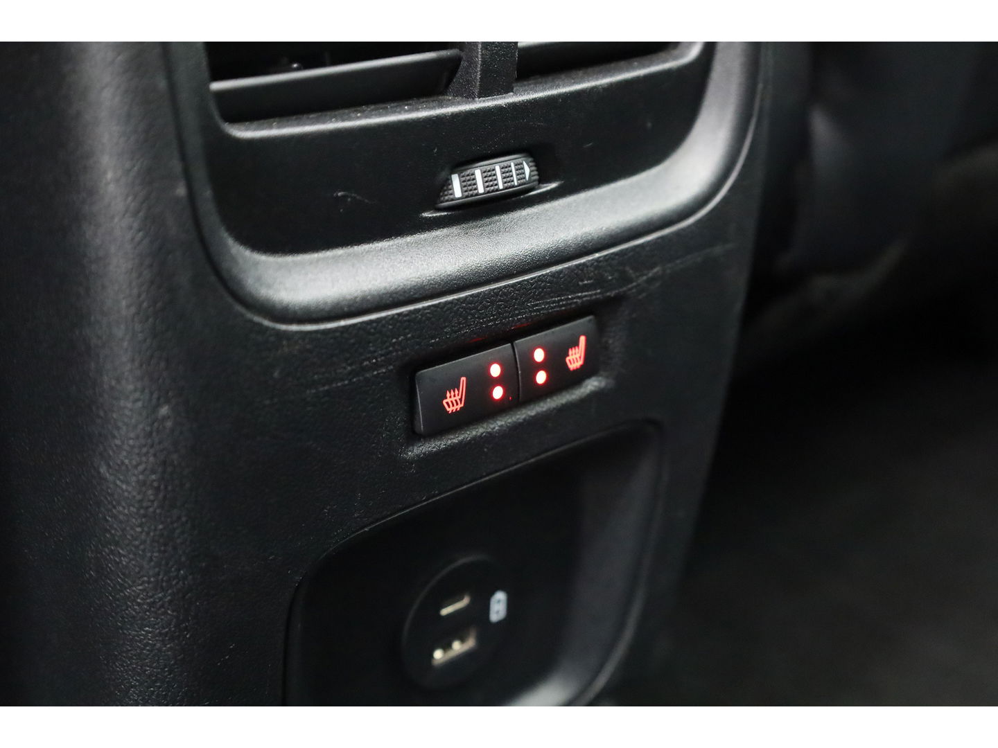 Ford Kuga 2.5 PHEV Titanium X | Pano | HUD | Elek. Trekhaak | B&O Audio | Winter Pack | 20'' | Camera