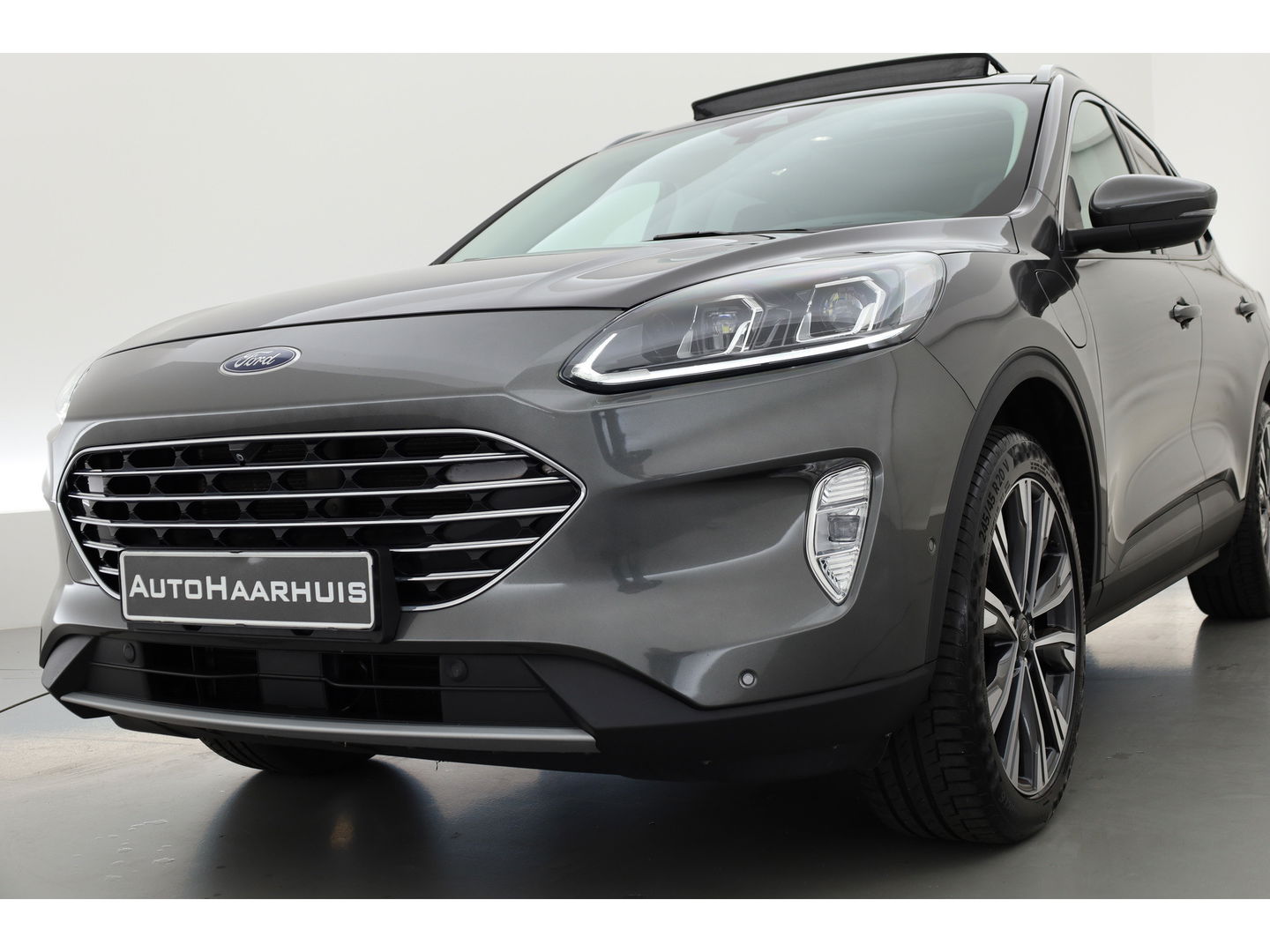 Ford Kuga 2.5 PHEV Titanium X | Pano | HUD | Elek. Trekhaak | B&O Audio | Winter Pack | 20'' | Camera