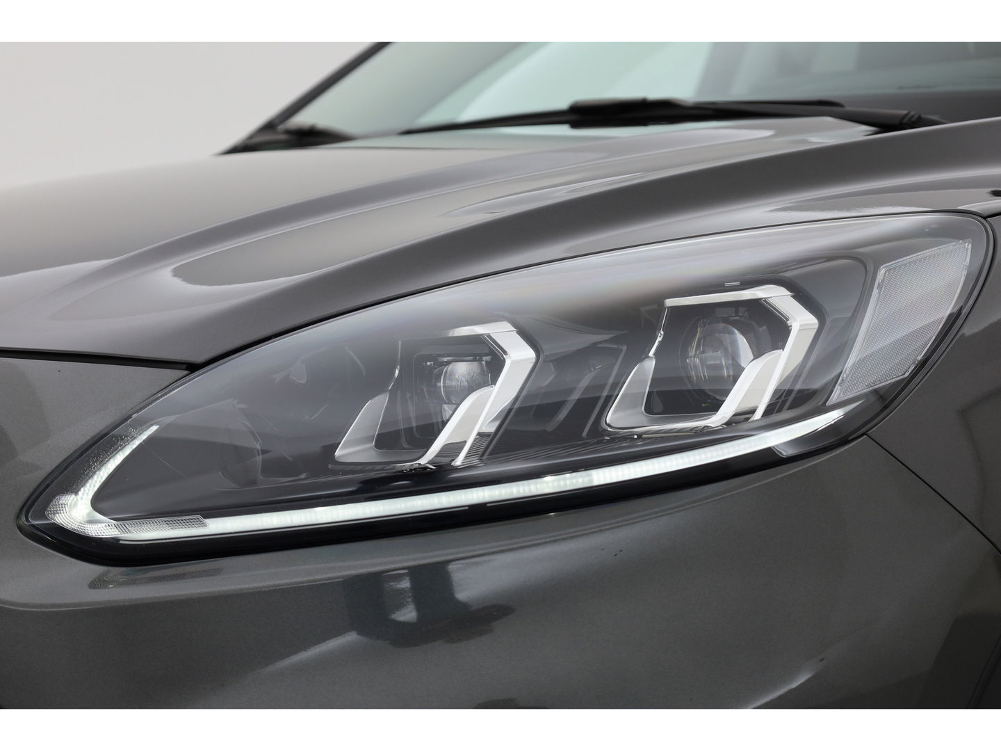 Ford Kuga 2.5 PHEV Titanium X | Pano | HUD | Elek. Trekhaak | B&O Audio | Winter Pack | 20'' | Camera