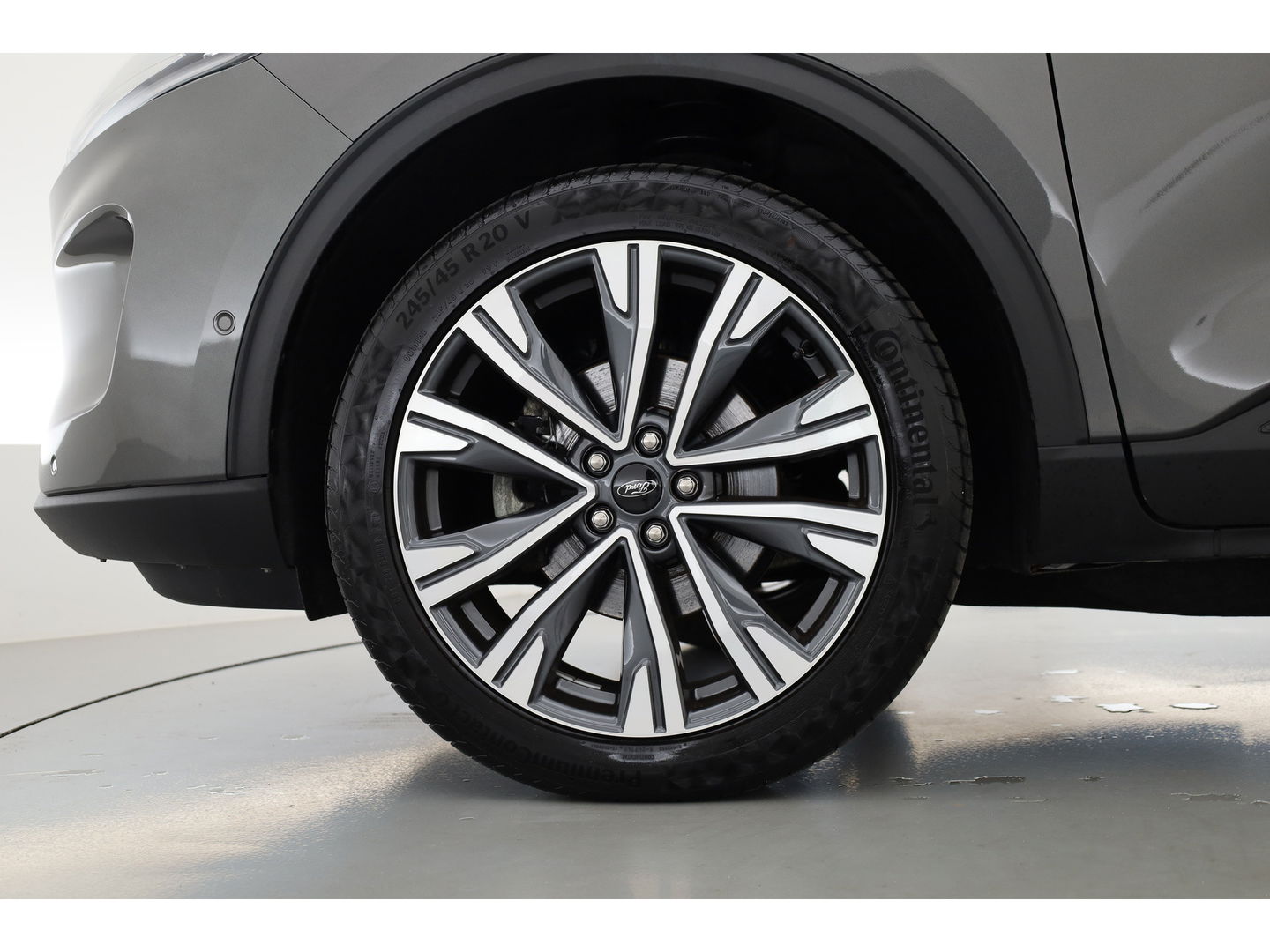 Ford Kuga 2.5 PHEV Titanium X | Pano | HUD | Elek. Trekhaak | B&O Audio | Winter Pack | 20'' | Camera