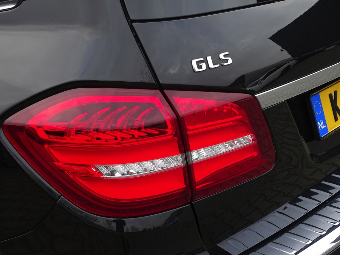 Mercedes-Benz GLS 400 AMG 4MATIC 334PK / Prestige Plus / 7-pers. VIP / LED