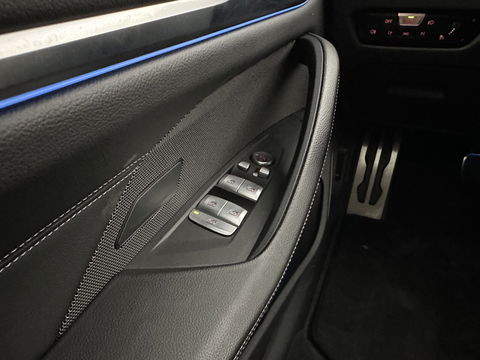 BMW i4 eDrive40 M-Sport High Executive 84 kWh (3-Fase) [SOH-97%] (INCL-BTW)  Aut *FULL-LEATHER | HEAD UP | FULL-LED | HARMAN/KARDON-AUDIO | ADAPTIVE-CRUISE |  ADAPTIVE-CRUISE | WIDESCREEN-COCKPIT | DAB+ | TOPVIEW | AMBIENT-LIGHT | CARPLAY | HEATED-SPORTSEA