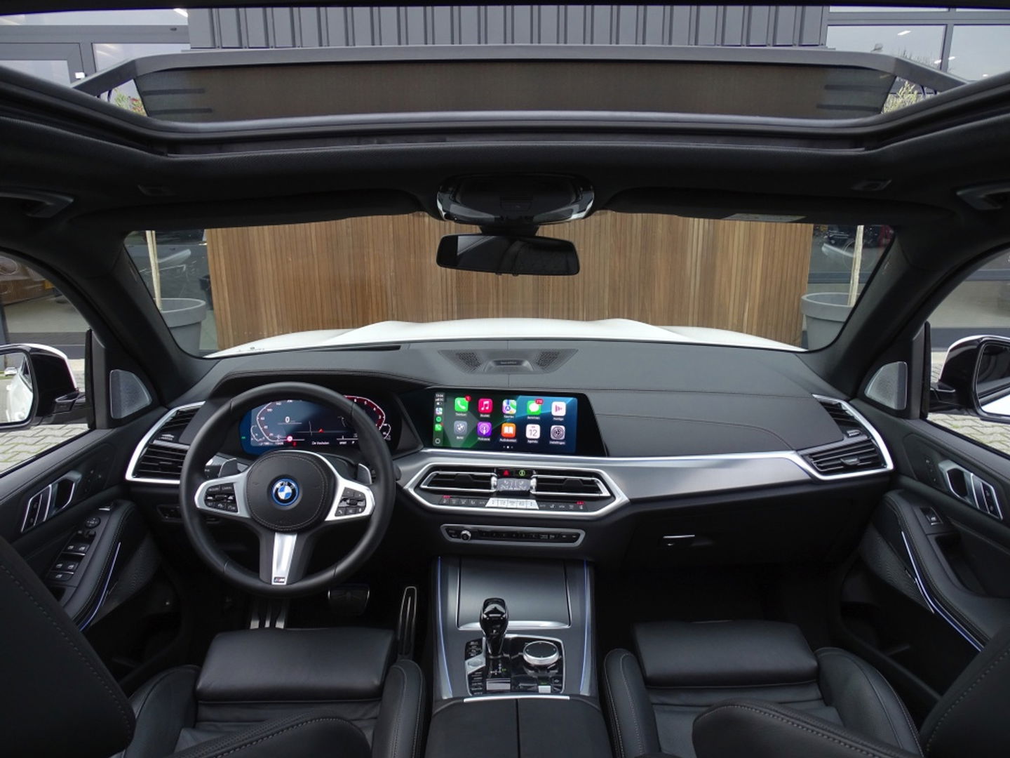 BMW X5 45e 394PK X-drive / M-Sport Pro Individual / B&W / 360° / Laser