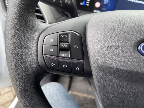 Ford Transit Courier 1.0 EcoBoost Trend benzine grijs kenteken / zo goed als nieuw / fabrieksgarantie tot 07-03-2026 / vaste prijs rijklaar € 20.950 ex / lease vanaf € / direct leverbaar