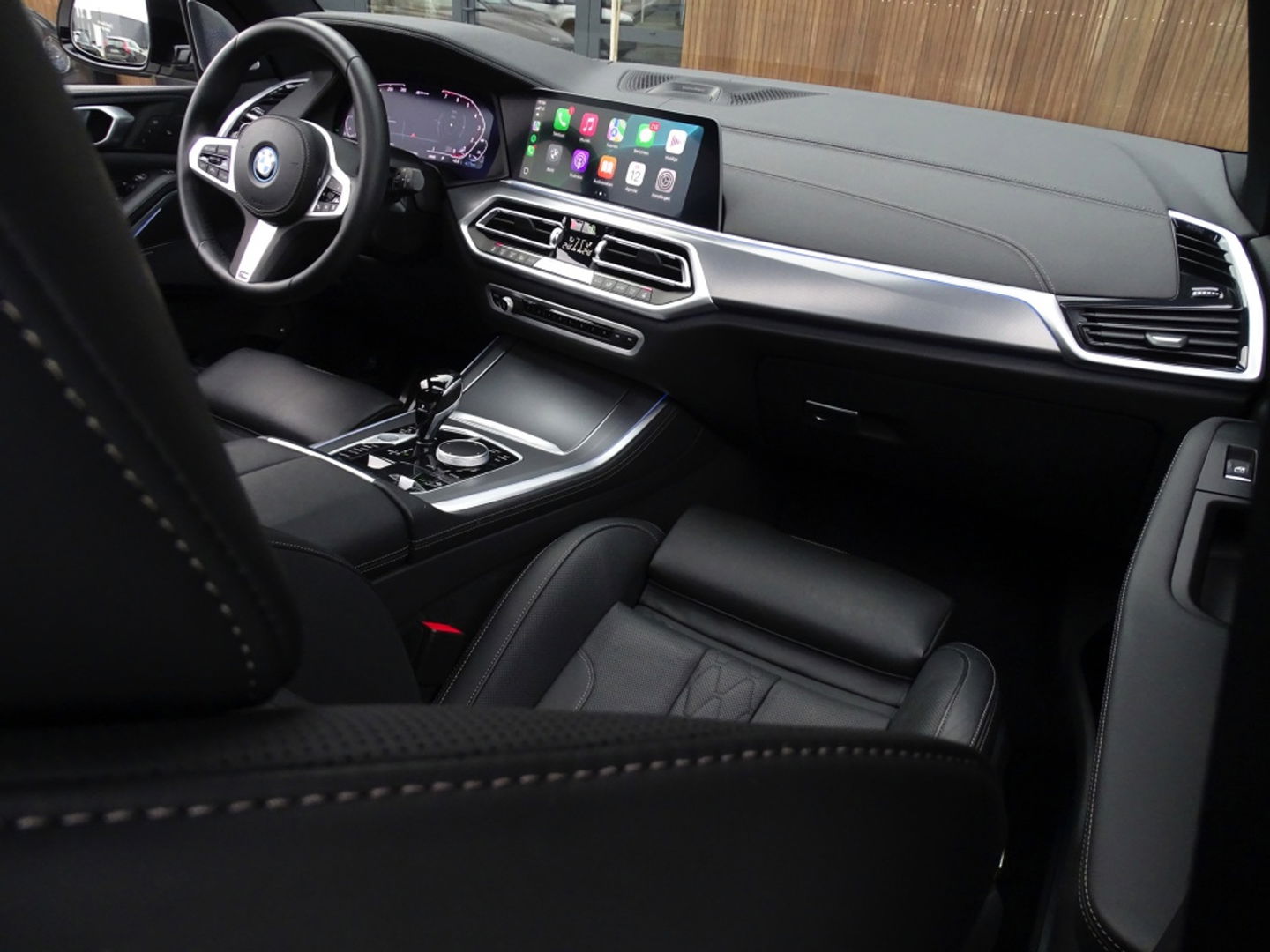 BMW X5 45e 394PK X-drive / M-Sport Pro Individual / B&W / 360° / Laser