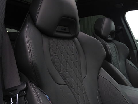 BMW X5 45e 394PK X-drive / M-Sport Pro Individual / B&W / 360° / Laser