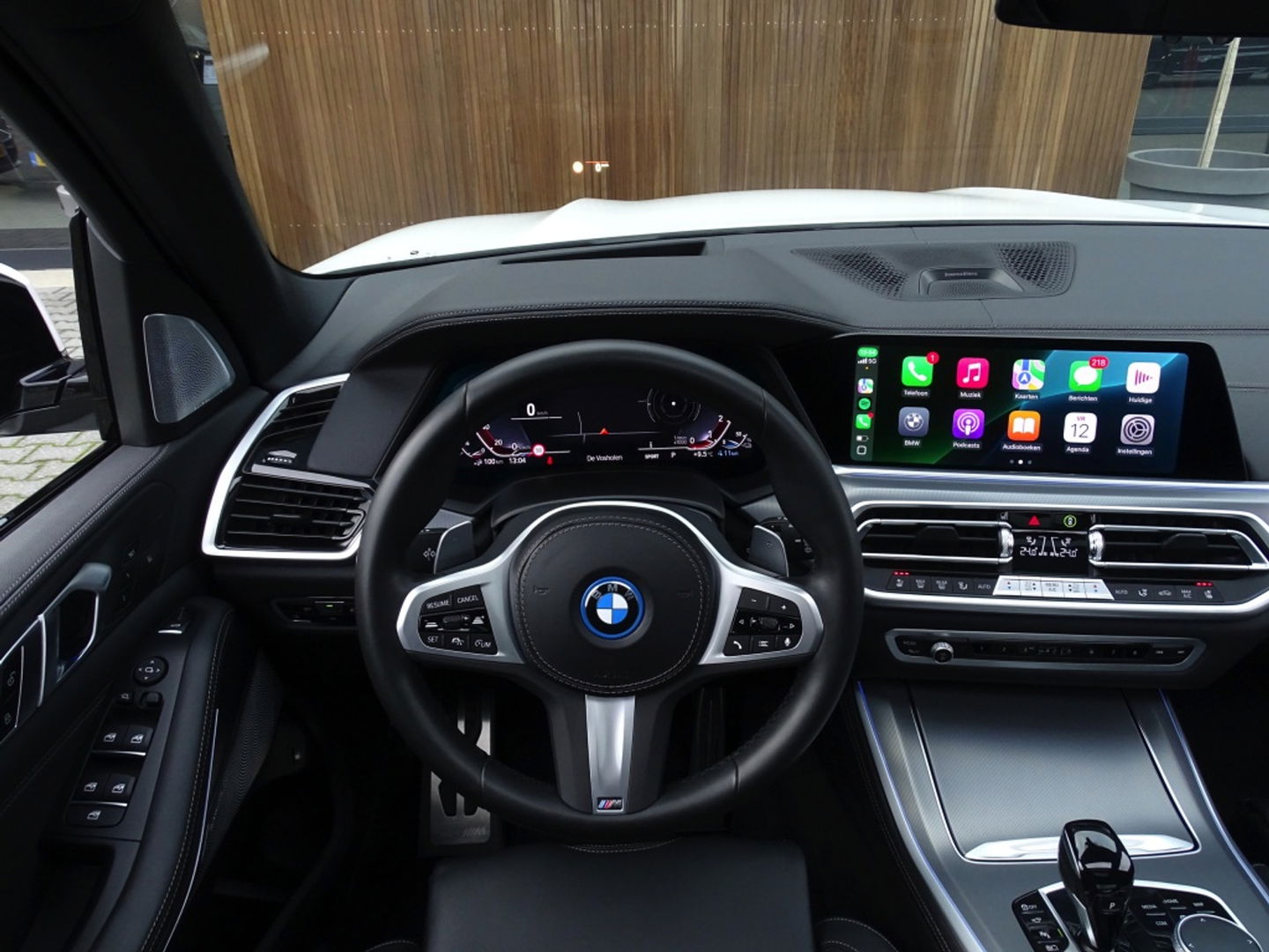 BMW X5 45e 394PK X-drive / M-Sport Pro Individual / B&W / 360° / Laser