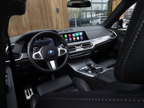 BMW X5 45e 394PK X-drive / M-Sport Pro Individual / B&W / 360° / Laser