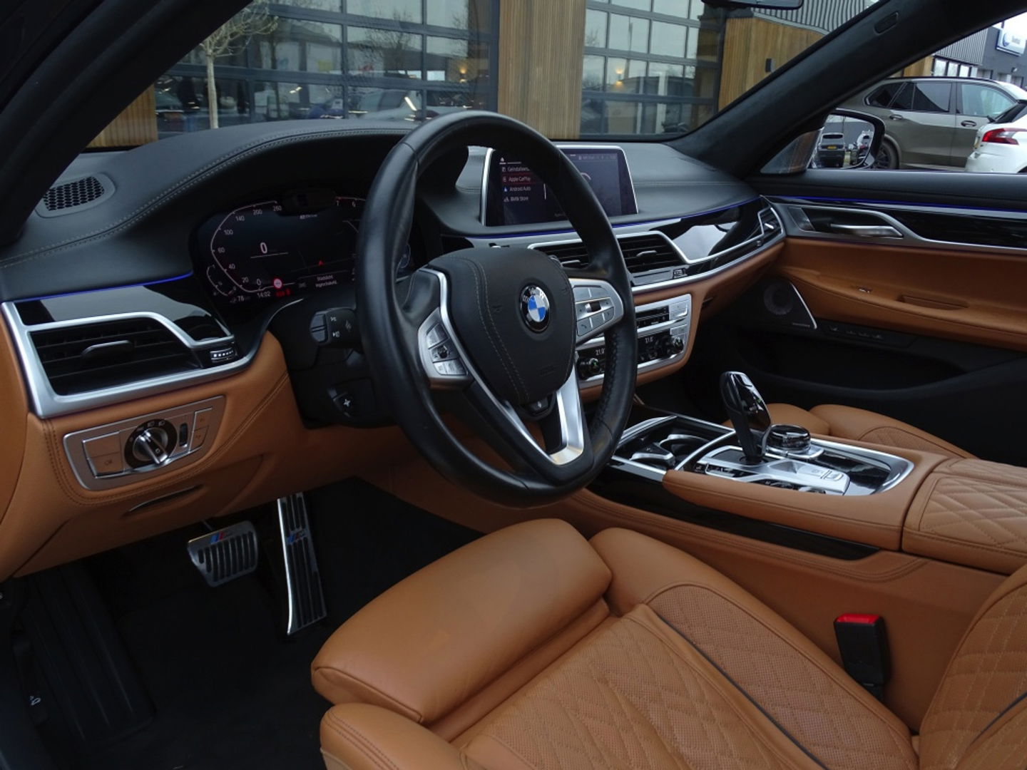 BMW 7 Serie 745Le 394PK / Skylounge / B&W / Laser / M- Individual / 360°