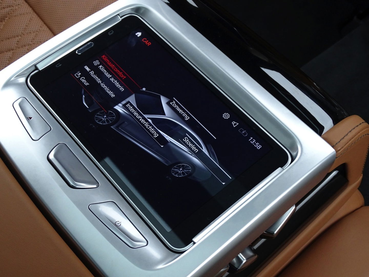 BMW 7 Serie 745Le 394PK / Skylounge / B&W / Laser / M- Individual / 360°